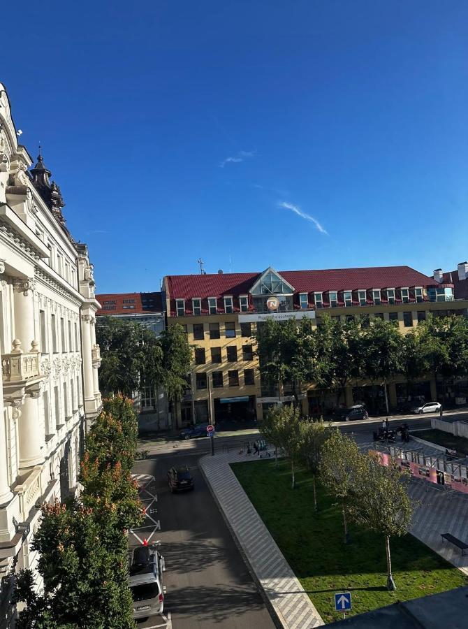 Gorkeho Apartment In City Centre Bratislava Exteriér fotografie